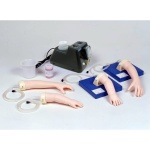 Simulador de mano pediátrica para punción IV M95 de Kyoto Kagaku