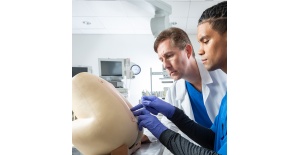 04-simulador-de-puncion-lumbar-iia-m43b-de-kyoto-kagaku